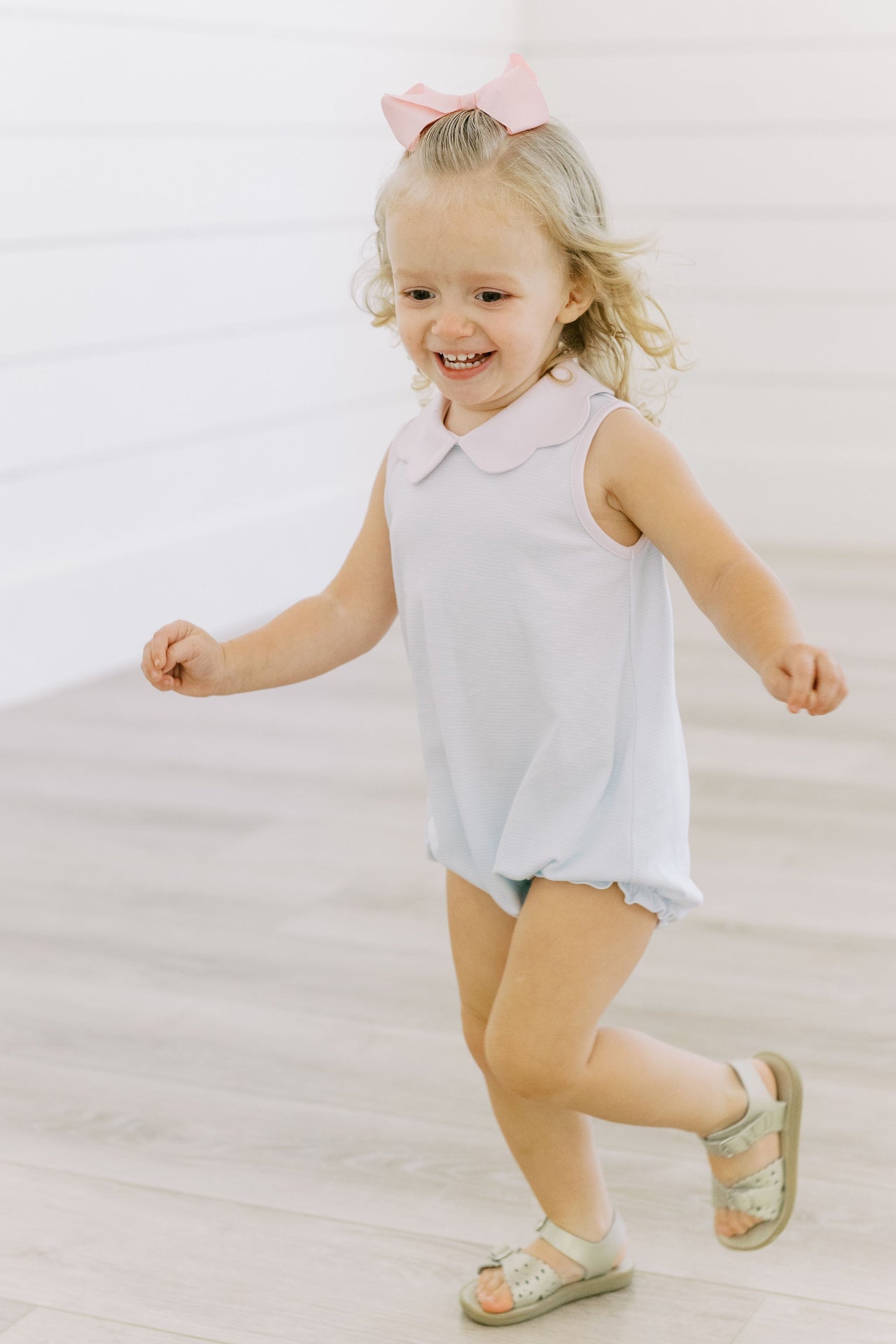 Light Blue Striped Scallop Girl Bubble